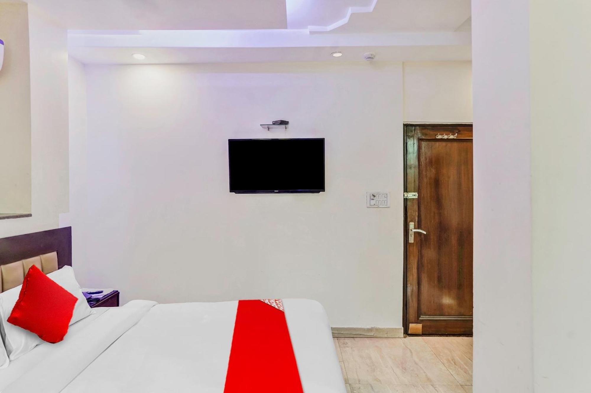 Hotel O Delhi Empire นิวเดลี ภายนอก รูปภาพ