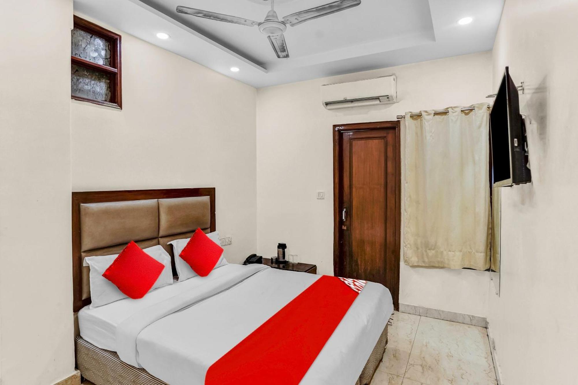 Hotel O Delhi Empire นิวเดลี ภายนอก รูปภาพ