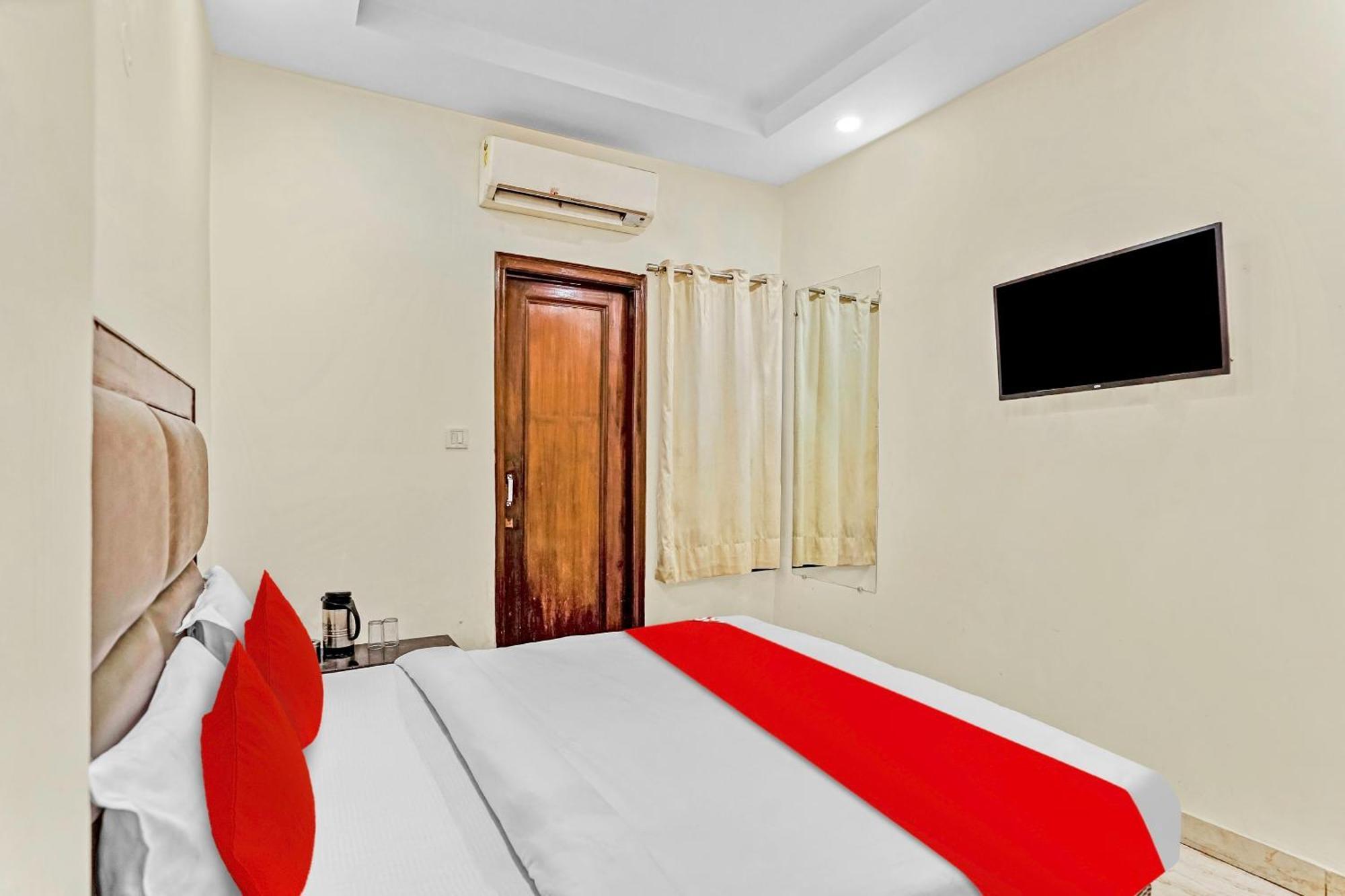Hotel O Delhi Empire นิวเดลี ภายนอก รูปภาพ