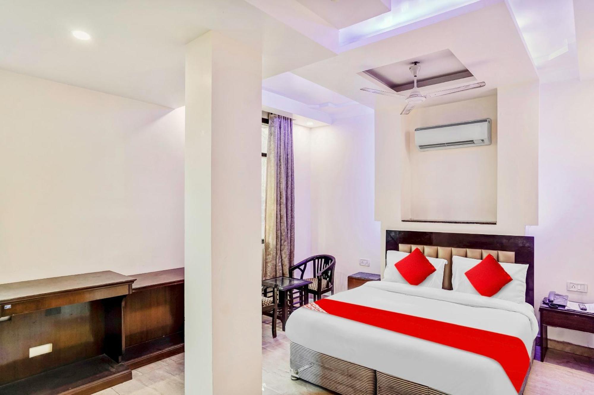 Hotel O Delhi Empire นิวเดลี ภายนอก รูปภาพ