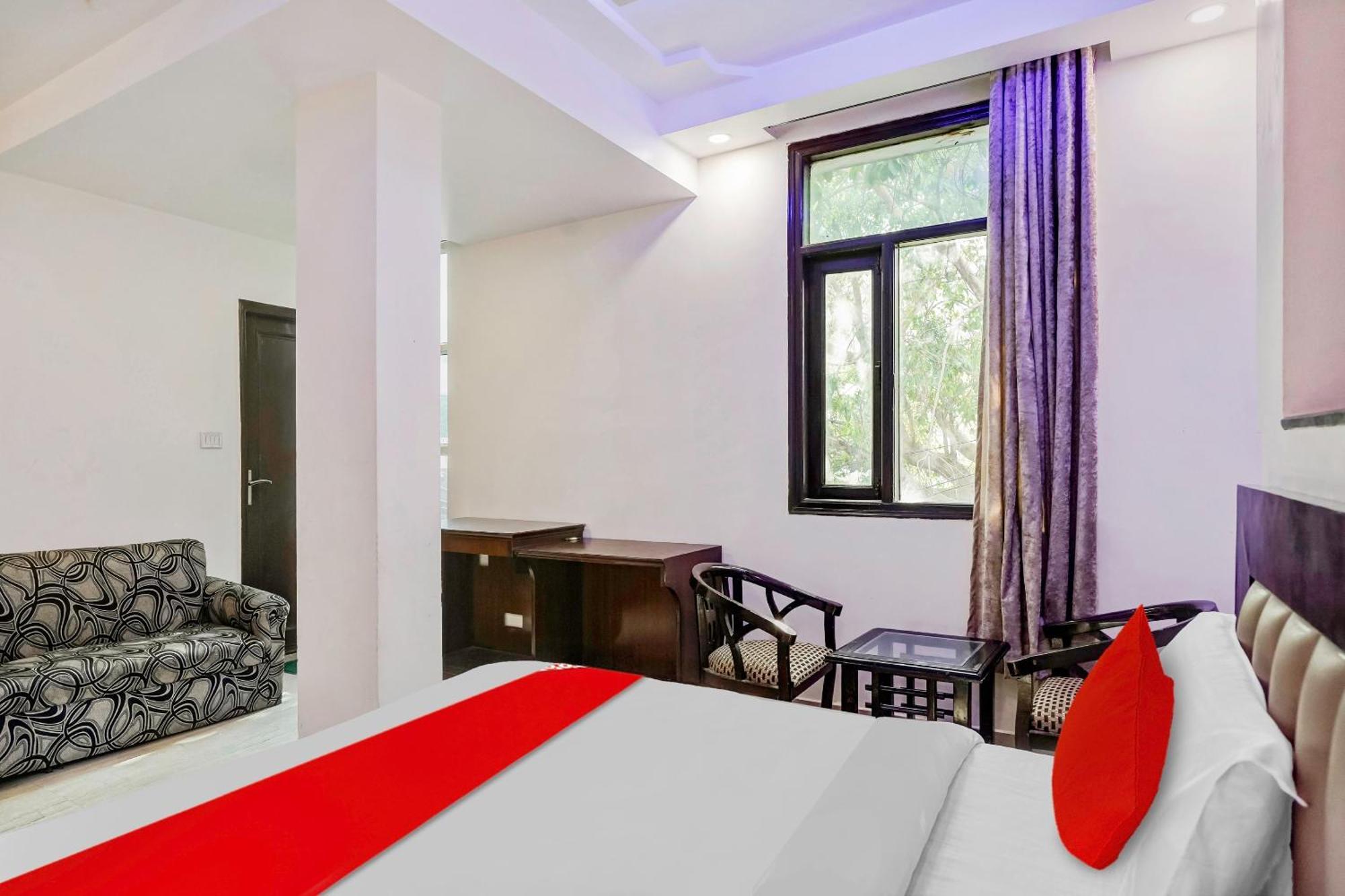 Hotel O Delhi Empire นิวเดลี ภายนอก รูปภาพ